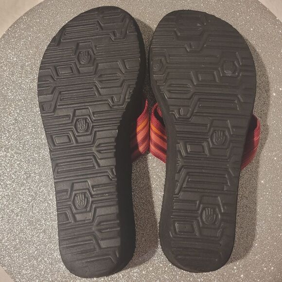 Teva Mush Mandalyn Wedge Thong Sandals Black Red Pink Striped 1000093B Size 9 - Picture 7 of 12